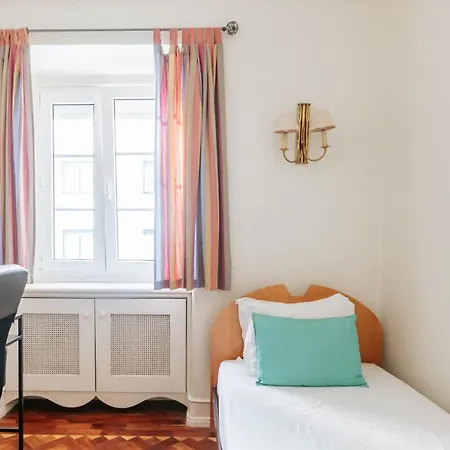 V Single Bed Av Da Republica بيت ضيافة