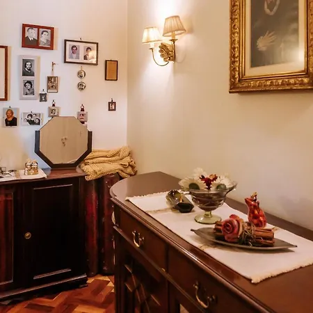 V Single Bed Av Da Republica * Lisbon